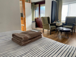 East Cliff Folkestone Guest Suite With Own Entrance